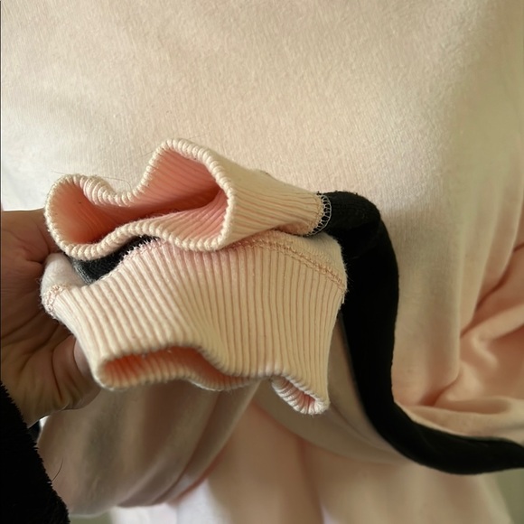 Hollister | Women’s Size XS Pink and Black Long Sleeve Sweatshirt - Picture 3 of 6